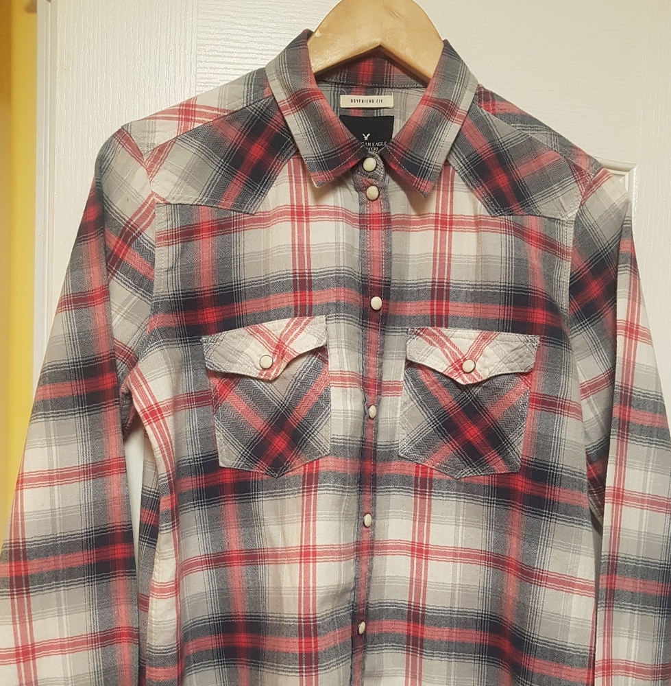 American Eagle Outftrs Boyfriend fit M Lady Shirt